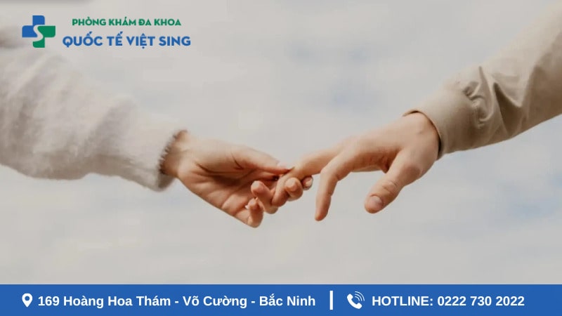Giang mai thường lây nhiễm qua đường nào