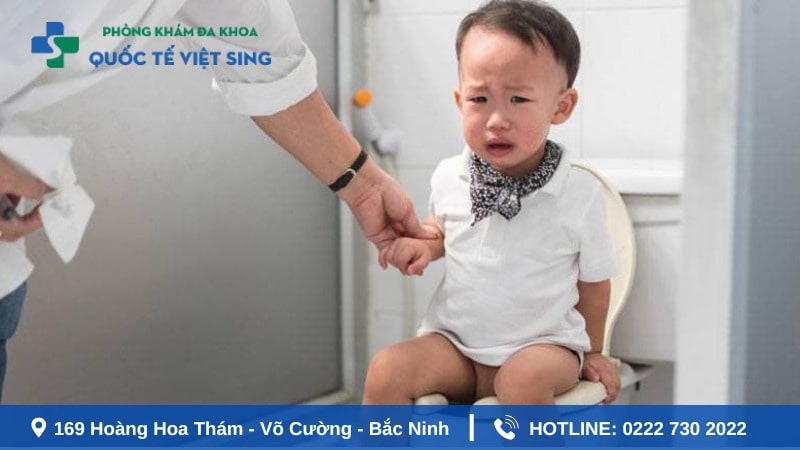 Trẻ bị nhiễm giun kim ngứa hậu môn có nguy hiểm không?