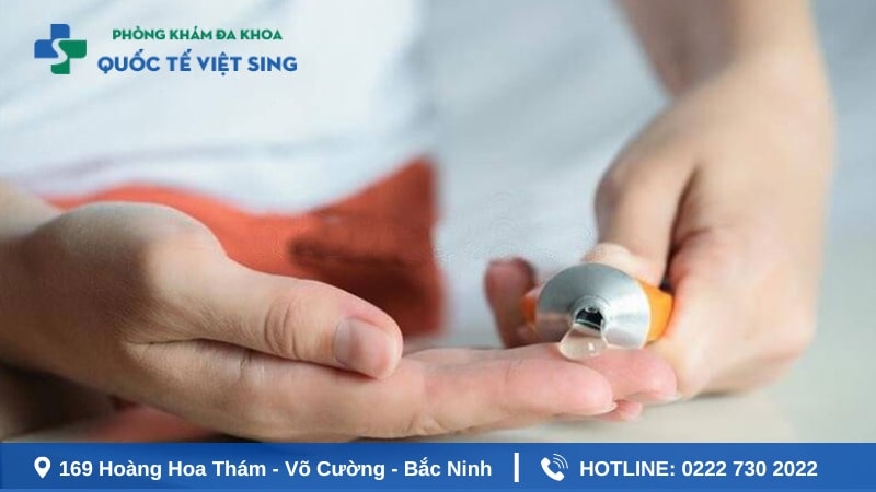 Lưu ý gì khi dùng thuốc bôi giảm ngứa hậu môn?
